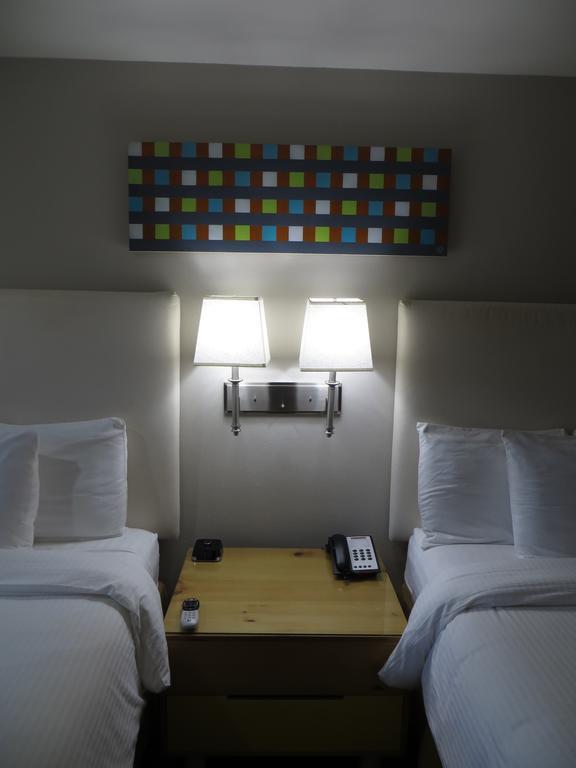 Inn At Temescal オークランド エクステリア 写真