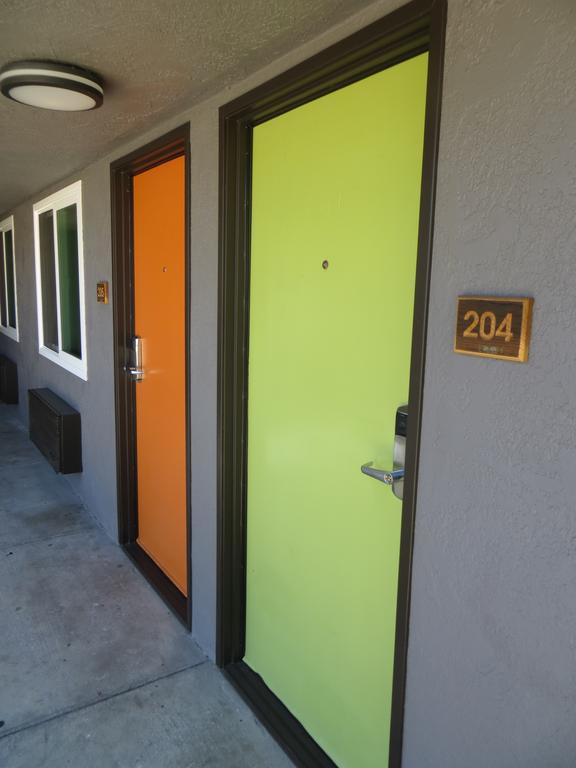Inn At Temescal オークランド エクステリア 写真