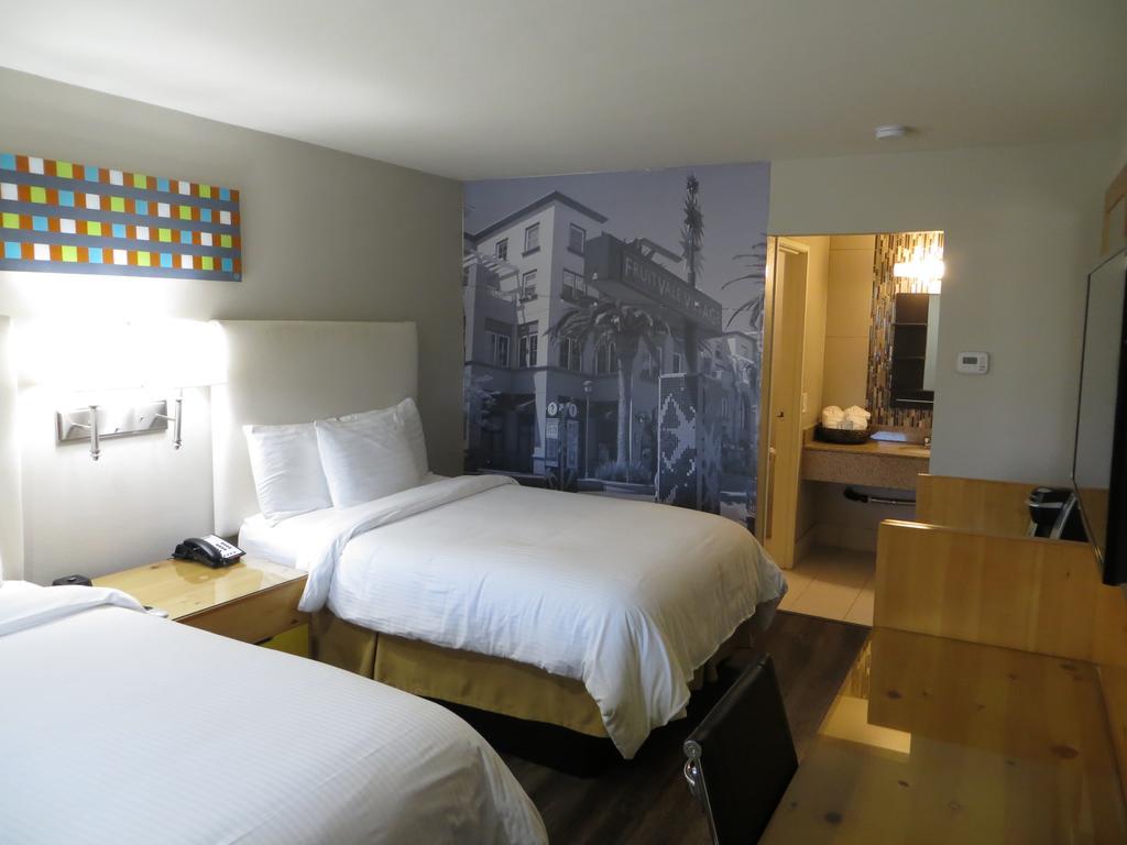 Inn At Temescal オークランド エクステリア 写真