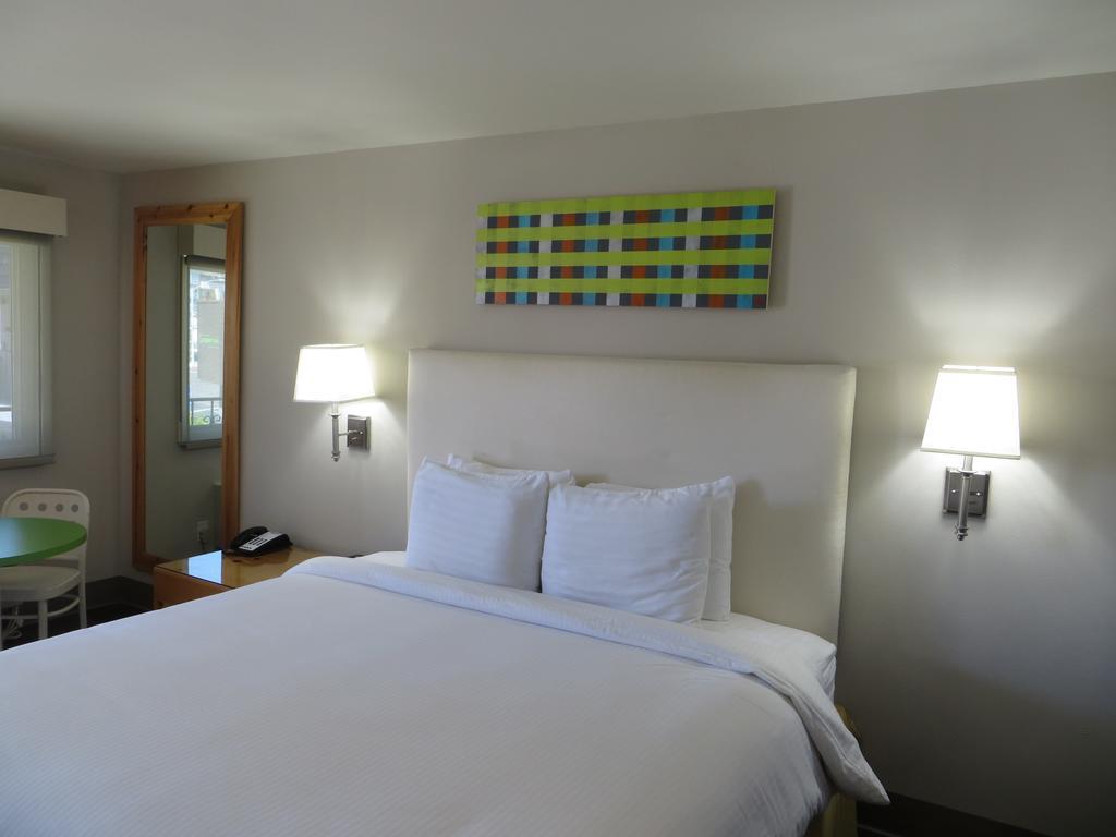 Inn At Temescal オークランド エクステリア 写真