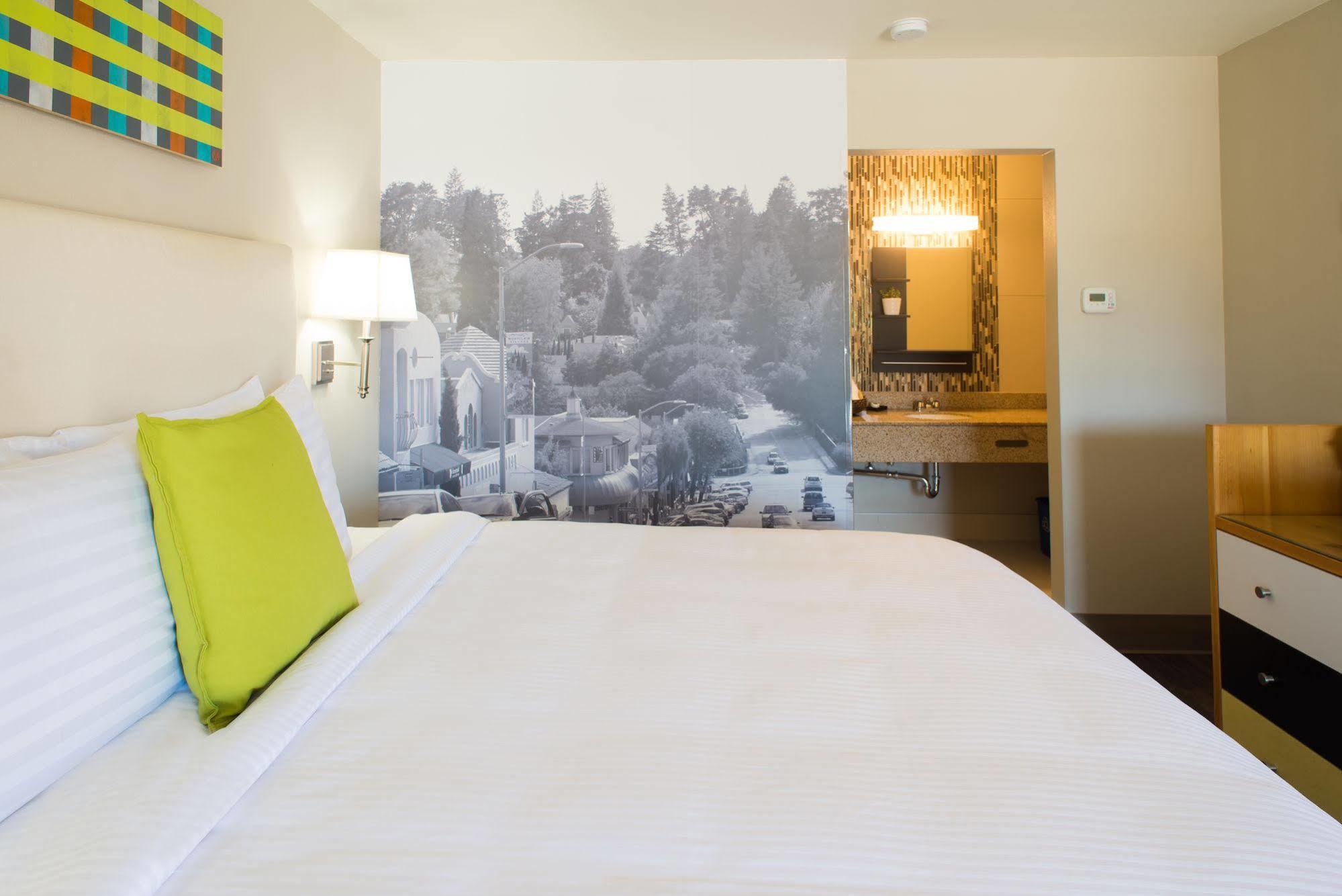 Inn At Temescal オークランド エクステリア 写真